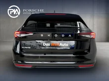 Škoda Superb Combi Selection TDI DSG in Ebony-Schwarz Metallic