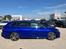 VW Golf Variant Sport TDI DSG in Lapiz Blue Metallic