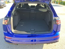 VW Golf Variant Sport TDI DSG in Lapiz Blue Metallic