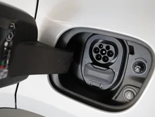 Porsche Macan 4 in eisgraumetallic