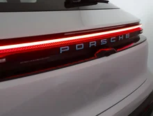 Porsche Macan 4 in eisgraumetallic