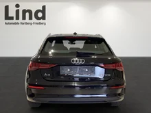 Audi A3 Sportback 30 TFSI intense in brillantschwarz