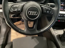 Audi A3 Sportback 30 TFSI intense in brillantschwarz