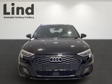 Audi A3 Sportback 30 TFSI intense in brillantschwarz
