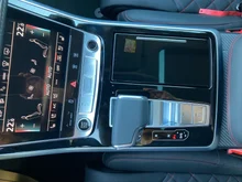 Audi Q8 e-hybrid quattro 360 kW in Metallic nach Wahl
