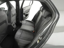 VW Golf Sport mHEV TSI DSG in Delfingrau Metallic Dach Schwarz