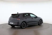 VW Golf Sport mHEV TSI DSG in Delfingrau Metallic Dach Schwarz