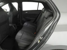 VW Golf Sport mHEV TSI DSG in Delfingrau Metallic Dach Schwarz
