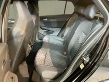 VW Golf Sport TSI in Grenadillschwarz Metallic