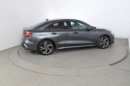 Bild eines Audi A3 Limousine 30 TFSI S line