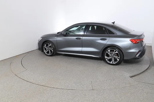 Bild eines Audi A3 Limousine 30 TFSI S line