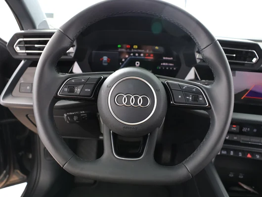 Bild eines Audi A3 Limousine 30 TFSI S line