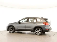 BMW X1 sDrive18d Aut. in mineralgrau