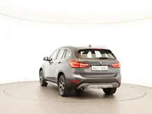 BMW X1 sDrive18d Aut. in mineralgrau