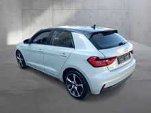 Audi A1 Sportback 25 TFSI intense in Tausilber Metallic