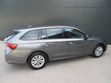 Škoda Octavia Combi Essence TSI in Graphit-Grau Metallic