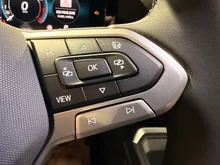 VW T-Roc Style eTSI DSG in Wolf Grey Dach Black Uni