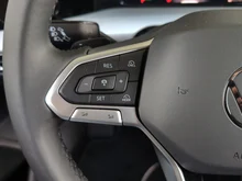 VW Golf Rabbit mHEV DSG in Grenadillschwarz Metallic