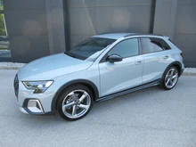 Thumbnail-Foto von Fahrzeug