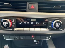 Audi A4 Avant sport in MYTHOSSCHWARZ METALLIC