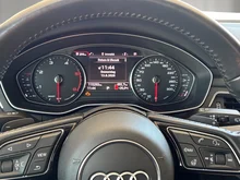 Audi A4 Avant sport in MYTHOSSCHWARZ METALLIC