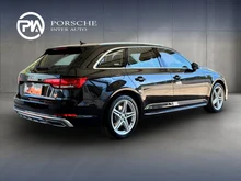 Audi A4 Avant sport in MYTHOSSCHWARZ METALLIC
