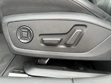 Audi A6 Avant 40 TDI quattro Sport in 0E Mythosschwarz Metallic
