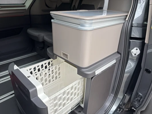 Bild eines VW California Ocean eHybrid 180 kW 4M