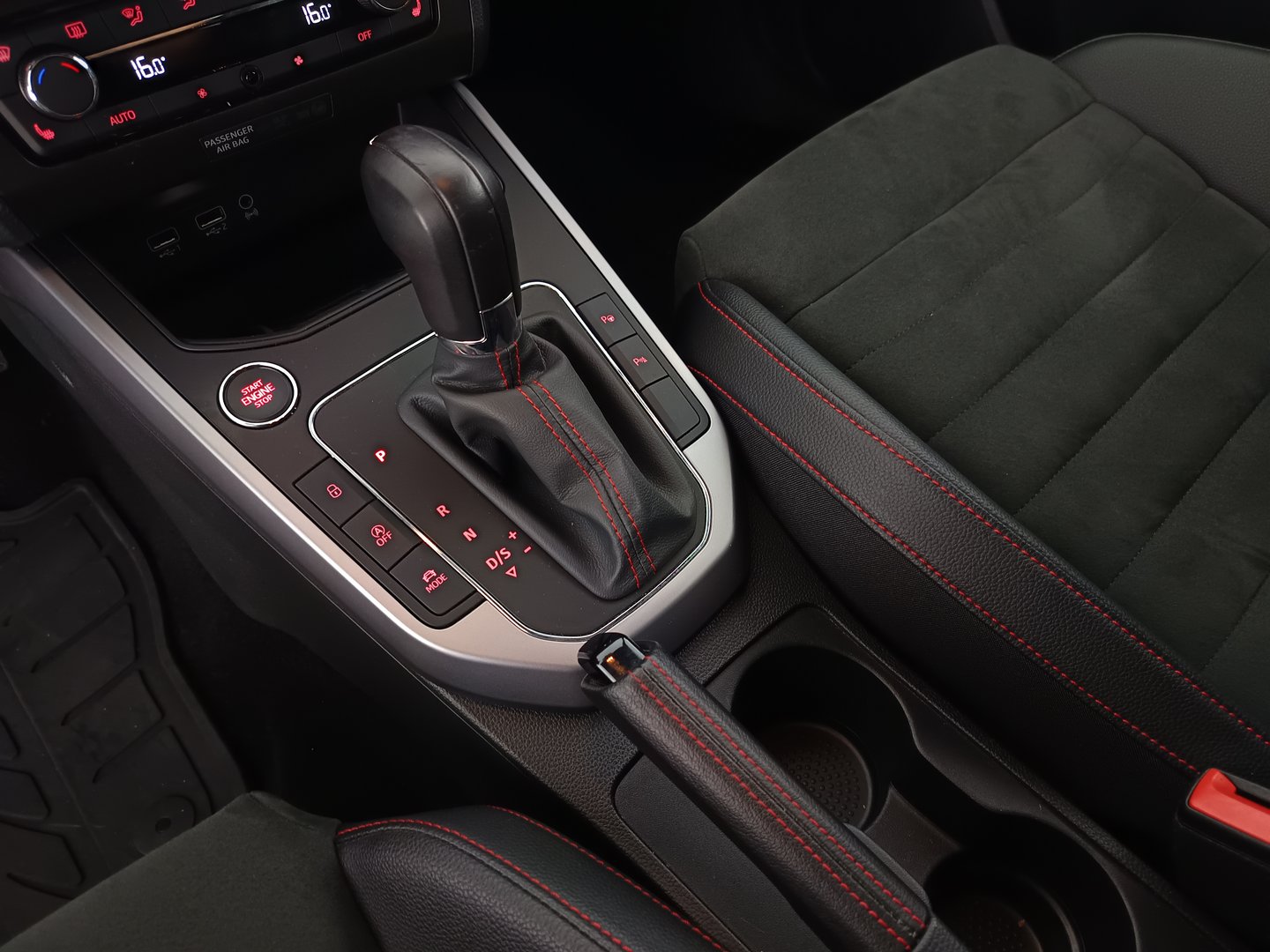 SEAT Arona FR EcoTSI DSG | Bild 27 von 33
