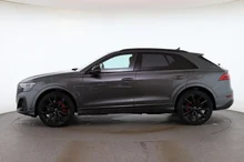 Audi Q8 e-hybrid quattro 360 kW in Daytonagrau Perleffekt