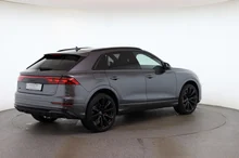 Audi Q8 e-hybrid quattro 360 kW in Daytonagrau Perleffekt