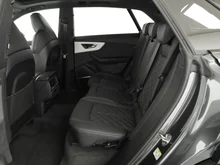 Audi Q8 e-hybrid quattro 360 kW in Daytonagrau Perleffekt