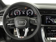 Audi Q8 e-hybrid quattro 360 kW in Daytonagrau Perleffekt