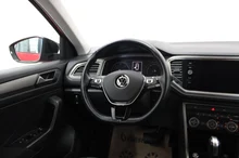 VW T-Roc Design TDI 4MOTION DSG in Flash Rot Dach Schwarz