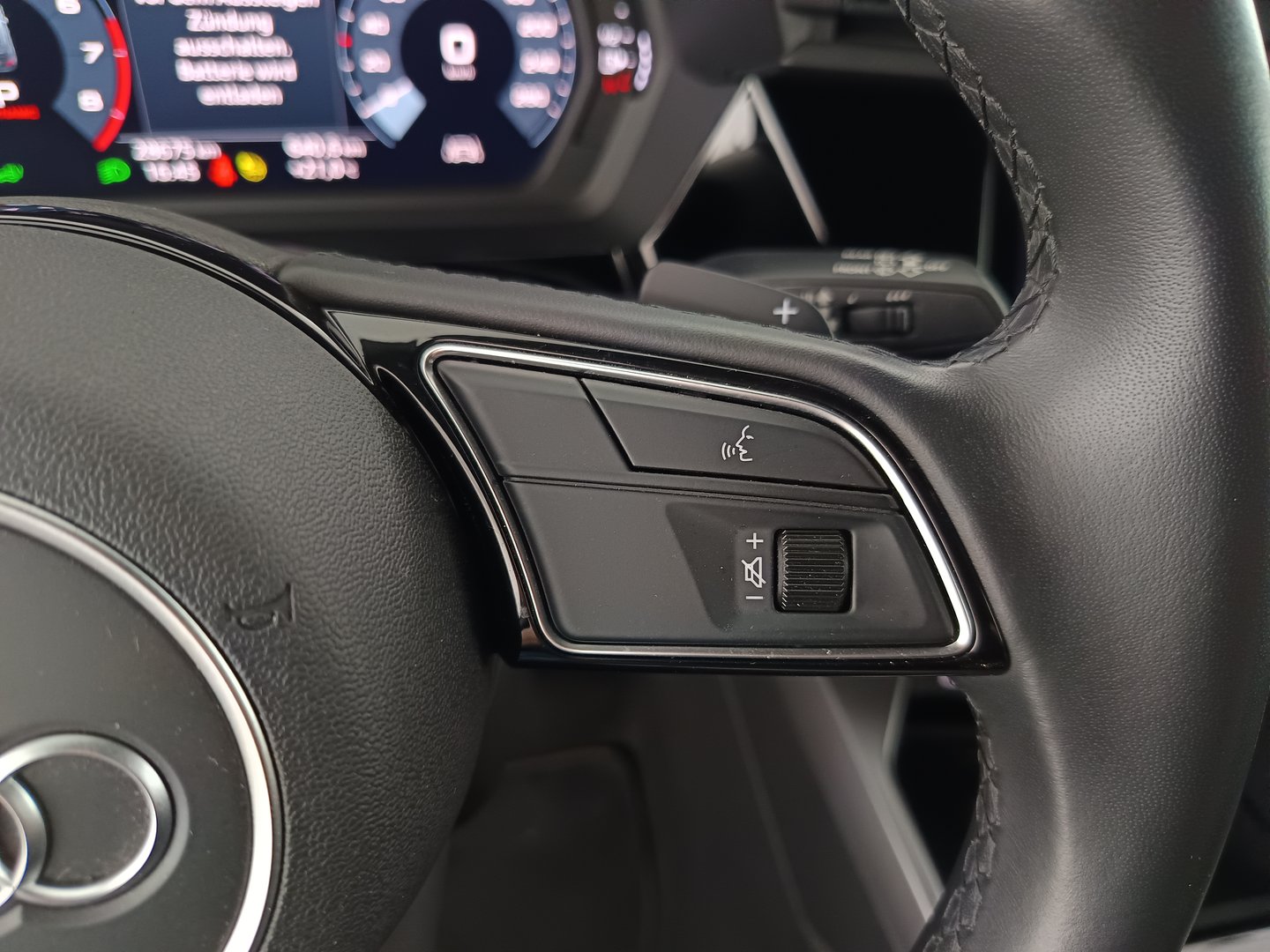 Audi A3 Sportback 40 TFSIe | Bild 17 von 37