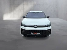 VW Tiguan Sport TSI 4MOTION DSG in Oryxweiß Perlmutteffekt