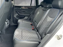 VW Tiguan Sport TSI 4MOTION DSG in Oryxweiß Perlmutteffekt