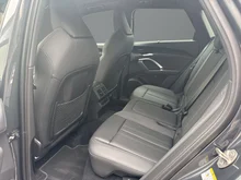Audi Q5 SUV TDI quattro 150 kW in N7 Tamboragrau Metallic