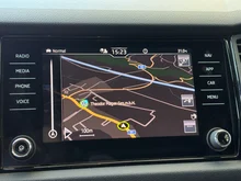 Škoda Kodiaq 4x4 SPORTLINE TDI DSG in Moon-Weiß Metallic