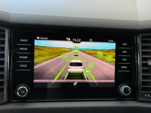 Škoda Kodiaq 4x4 SPORTLINE TDI DSG in Moon-Weiß Metallic