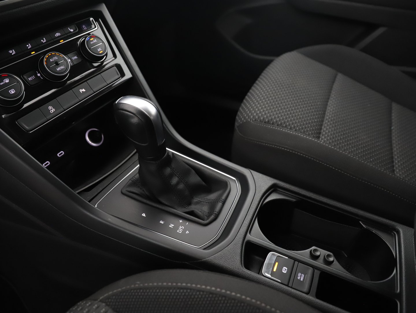 VW Touran Comfortline TDI SCR | Bild 8 von 22