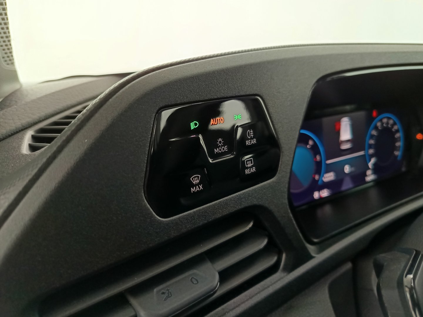 VW Caddy Maxi TDI | Bild 12 von 31