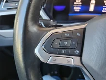 VW Touran Comfortline TDI DSG in Deep Black Perleffekt