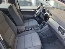VW Touran Comfortline TDI DSG in Deep Black Perleffekt