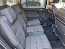 VW Touran Comfortline TDI DSG in Deep Black Perleffekt