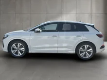 Audi Q4 e-tron 50 e-tron quattro in Gletscherweiss metallic