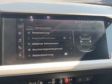 Audi Q4 e-tron 50 e-tron quattro in Gletscherweiss metallic