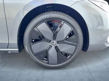 VW Passat Variant Sport eHybrid 200kW in Diabasgrau Metallic
