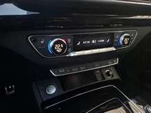 Audi Q5 50 TDI quattro S line in mythosschwarz