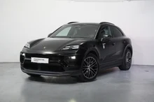 Porsche Macan 4 in schwarz - metallic